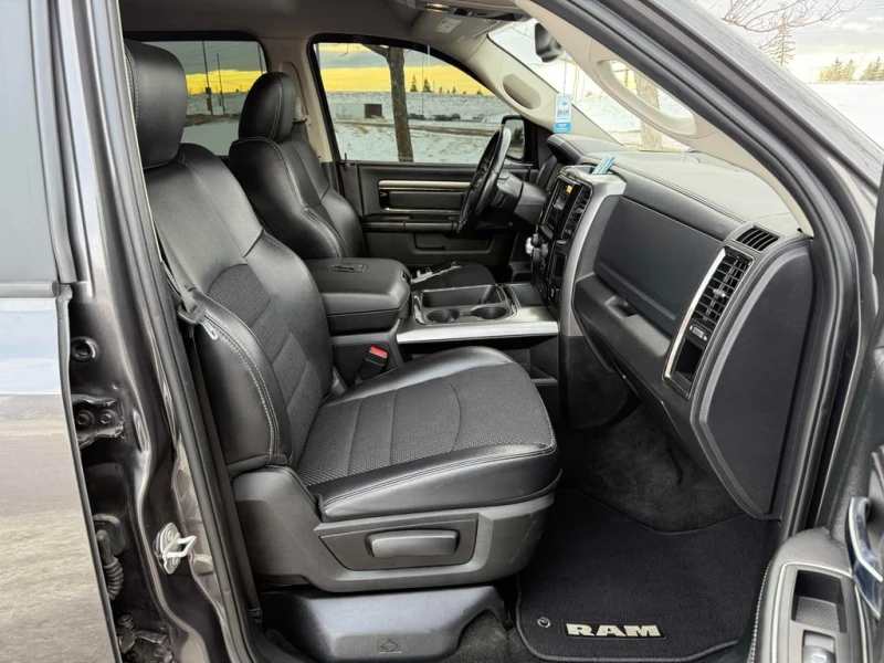 Dodge RAM 1500 * Sport * CARFAX * БЕЗ ПЪРВОНАЧАЛНА ВНОСКА, снимка 14 - Автомобили и джипове - 52941634