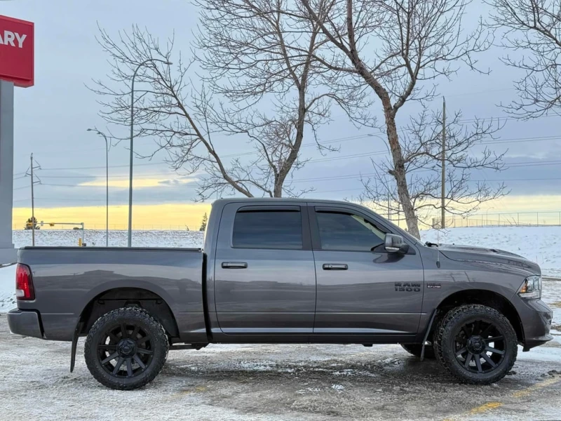 Dodge RAM 1500 * Sport * CARFAX * БЕЗ ПЪРВОНАЧАЛНА ВНОСКА, снимка 4 - Автомобили и джипове - 52941634