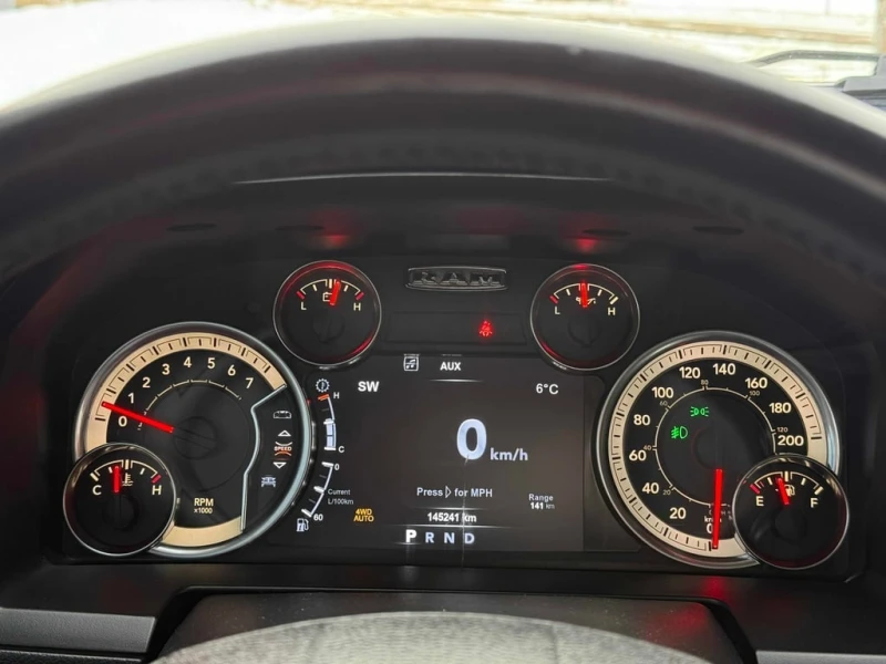 Dodge RAM 1500 * Sport * CARFAX * БЕЗ ПЪРВОНАЧАЛНА ВНОСКА, снимка 9 - Автомобили и джипове - 52941634