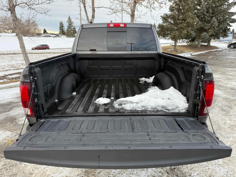 Dodge RAM 1500 * Sport * CARFAX * БЕЗ ПЪРВОНАЧАЛНА ВНОСКА, снимка 16 - Автомобили и джипове - 52941634