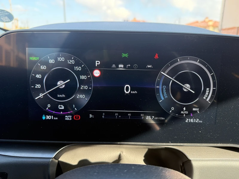 Kia Niro 64kwh, снимка 11 - Автомобили и джипове - 53139453