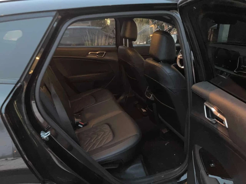 Kia Sportage LX AWD / CARFAX /ПОДГРЕВИ, снимка 6 - Автомобили и джипове - 53575348
