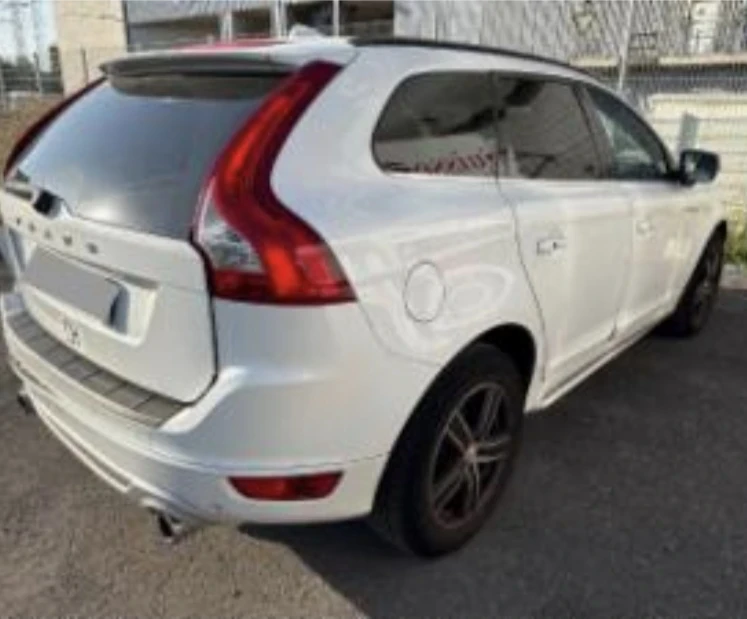 Volvo XC60 D5-205-R-Dizain, снимка 3 - Автомобили и джипове - 55857847