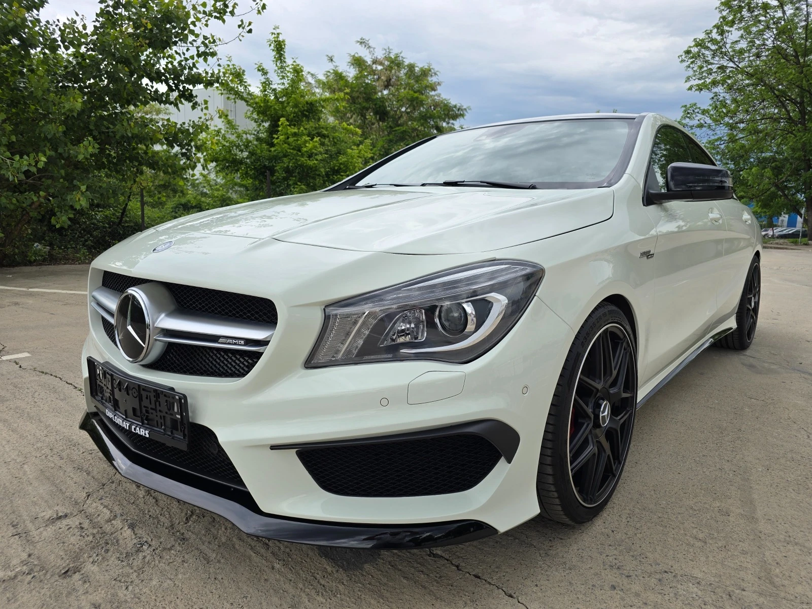 Mercedes-Benz CLA 45 AMG 4MATIC/RECARO/PANORAMA/ - изображение 8