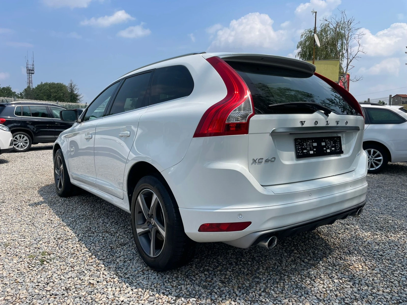 Volvo XC60  /R-Design AWD/D5244T21 - изображение 3