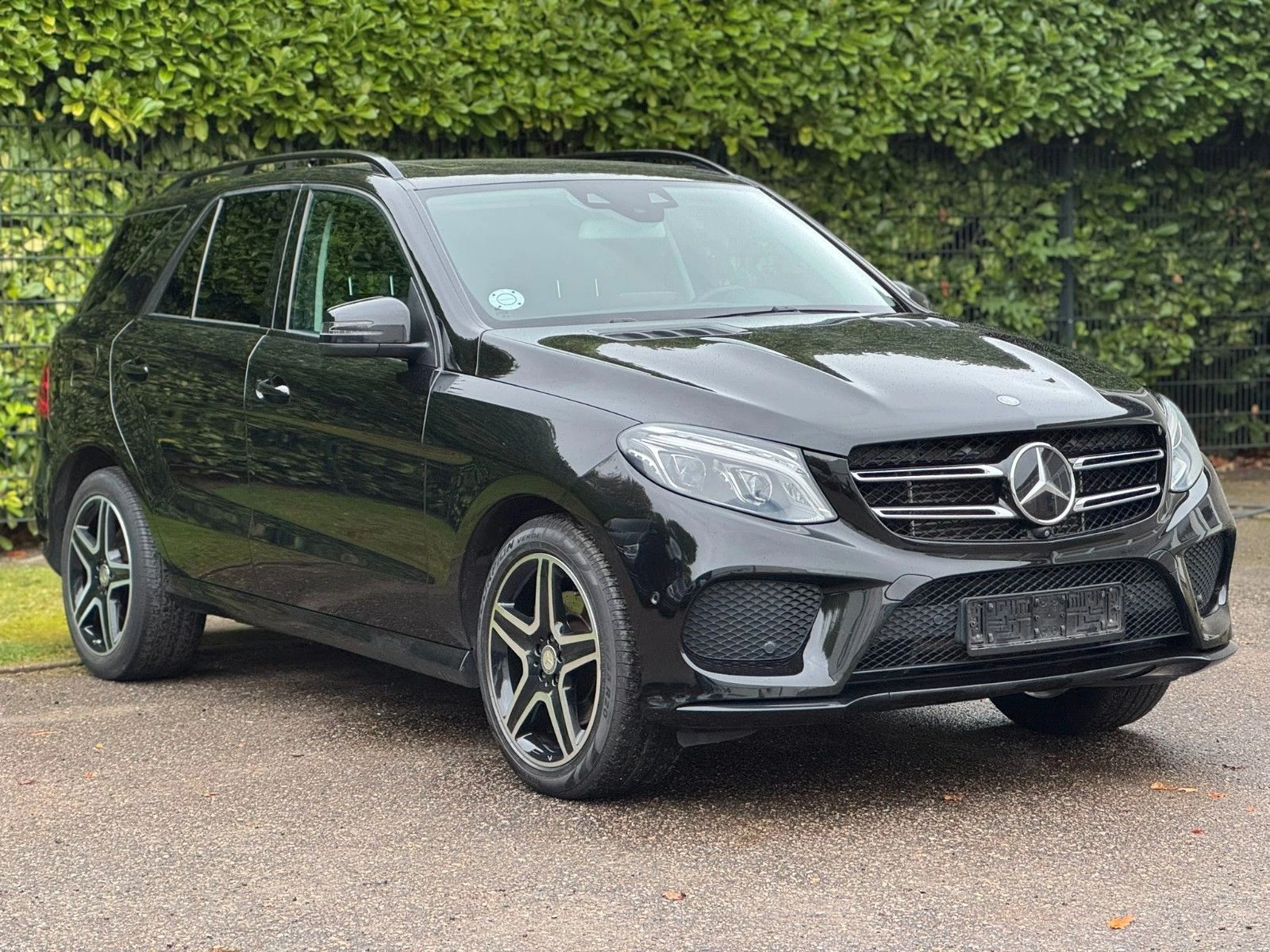 Mercedes-Benz GLE 350 d 4M AMG #DISTRONIC+ #AIR #COMAND #PANO @iCarbg    - изображение 3