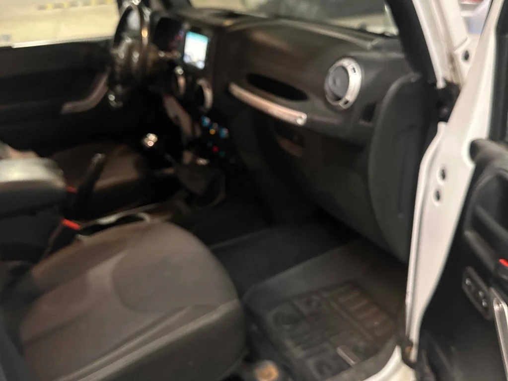 Jeep Wrangler 2015 Sahara * CARFAX * ��� ������������ ������ | Mobile.bg � ����������� 15