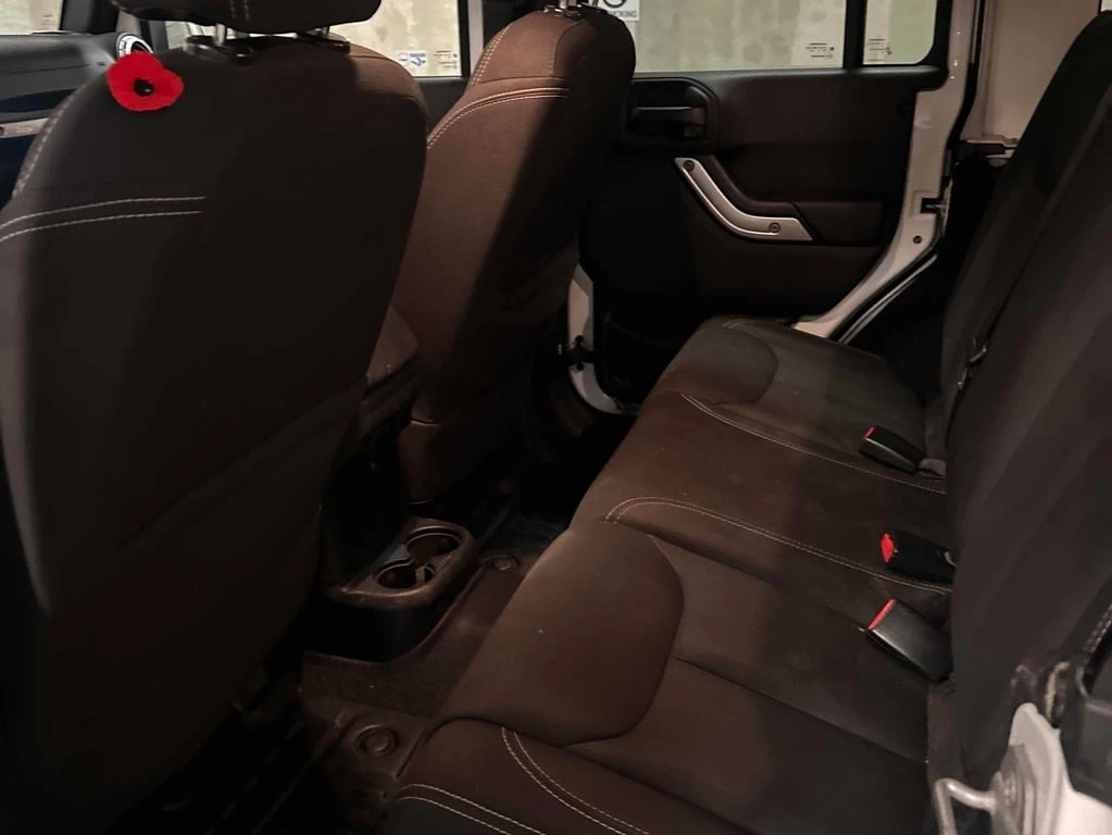 Jeep Wrangler 2015 Sahara * CARFAX * ��� ������������ ������ | Mobile.bg � ����������� 9