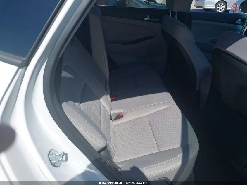 Hyundai Tucson 2l Se - изображение 8