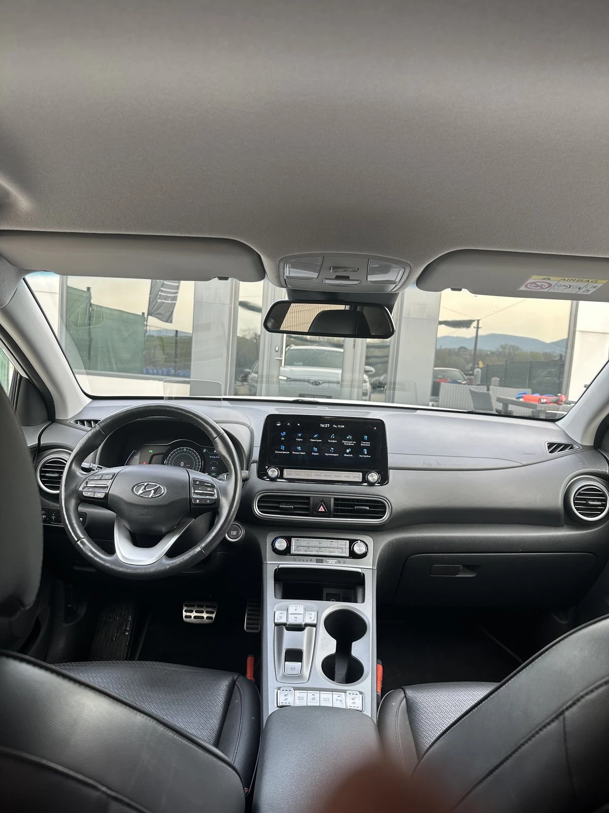 Hyundai Kona 64KWh/PREMIUM/SOH100%/BLUELINK/2020г., снимка 8 - Автомобили и джипове - 53781987