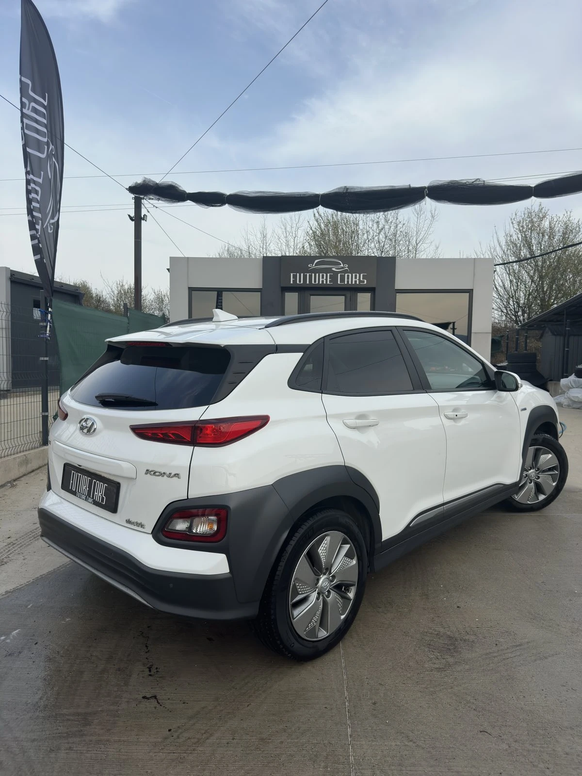 Hyundai Kona 64KWh/PREMIUM/SOH100%/BLUELINK/2020г., снимка 4 - Автомобили и джипове - 53781987