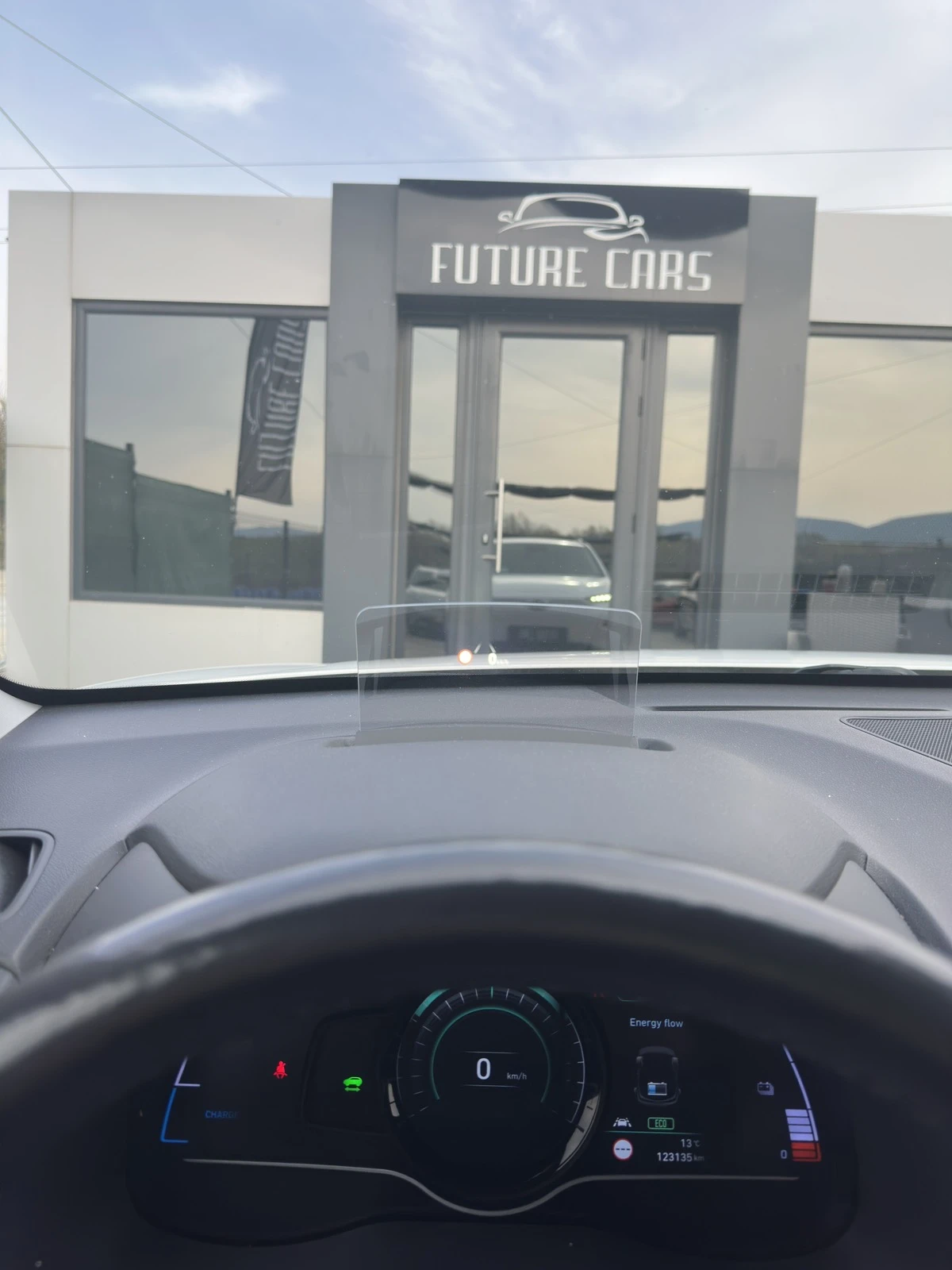 Hyundai Kona 64KWh/PREMIUM/SOH100%/BLUELINK/2020г., снимка 15 - Автомобили и джипове - 53781987