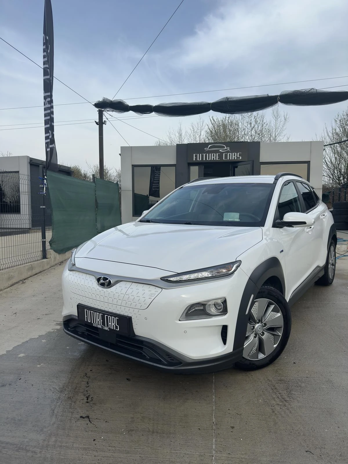 Hyundai Kona 64KWh/PREMIUM/SOH100%/BLUELINK/2020г., снимка 2 - Автомобили и джипове - 53781987