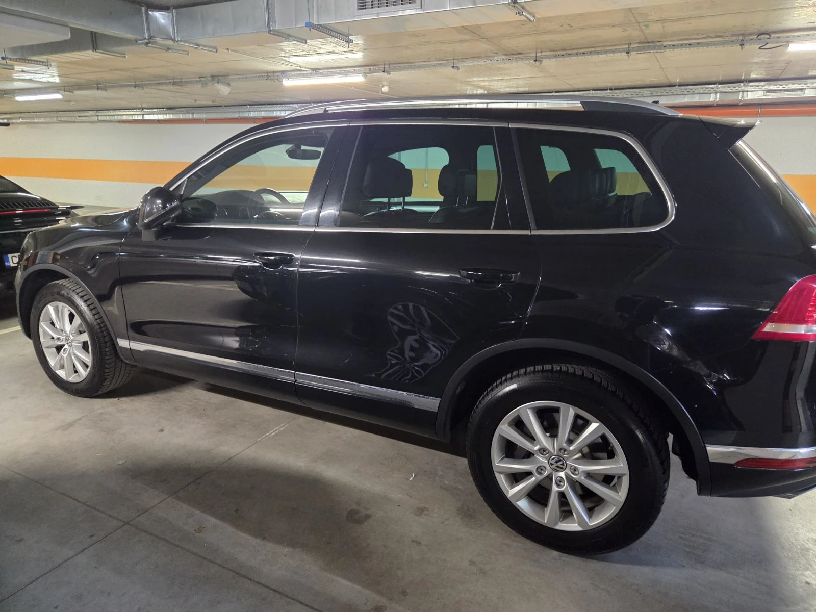 VW Touareg N1G, снимка 11 - Автомобили и джипове - 53887373
