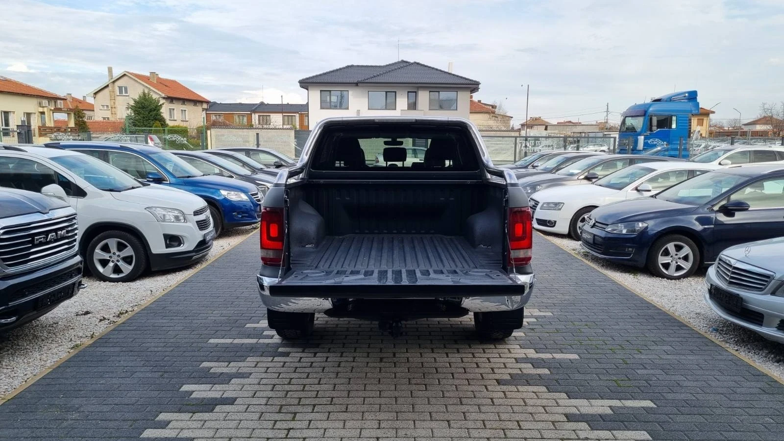 VW Amarok 3.0TDI V6 4MOTION* ПЪЛНА ГАРАНЦИЯ* , снимка 4 - Автомобили и джипове - 54057646