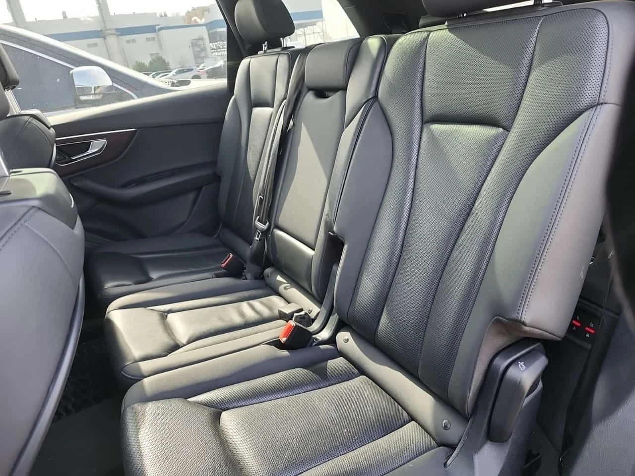 Audi Q7 * PROGRESSIV * ДИСТРОНИК* ПАНОРАМА* ОБДУХВАНЕ* , снимка 12 - Автомобили и джипове - 54060338