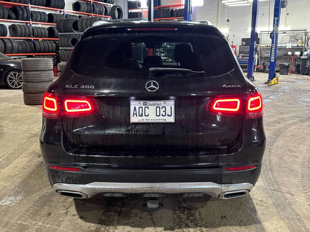 Mercedes-Benz GLC 300 * CARFAX * БЕЗ ПЪРВОНАЧАЛНА ВНОСКА, снимка 4 - Автомобили и джипове - 54127146