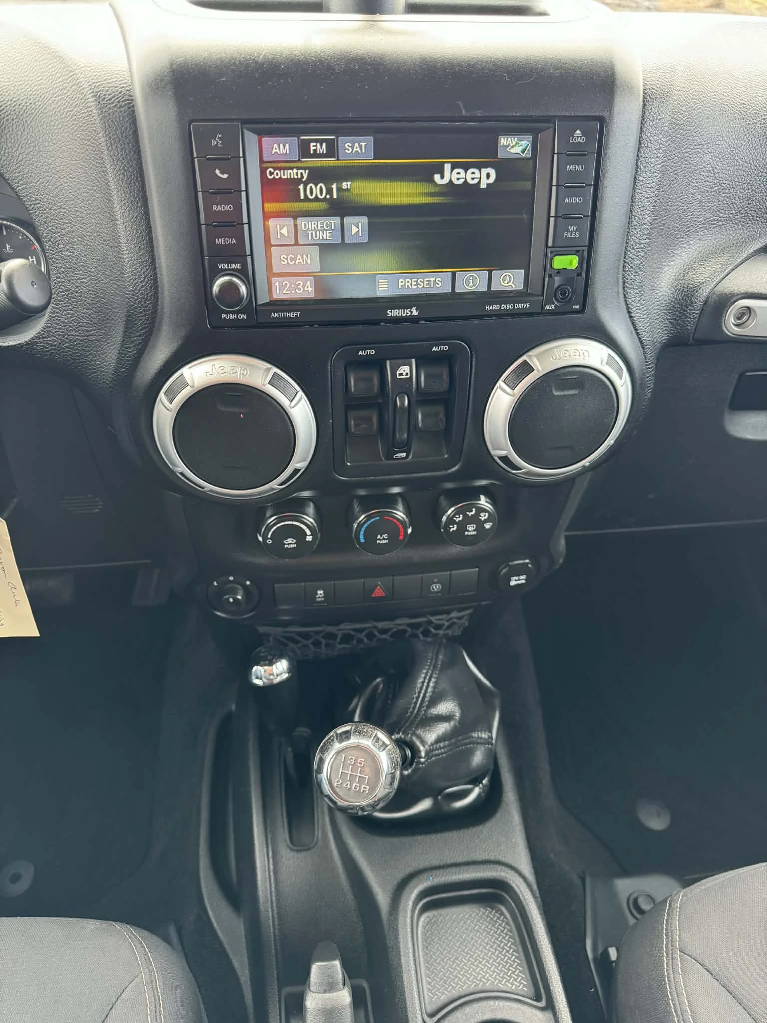 Jeep Wrangler UnlimitedSahara* �����������* 4�4* ����� ����* ��� | Mobile.bg � ����������� 13