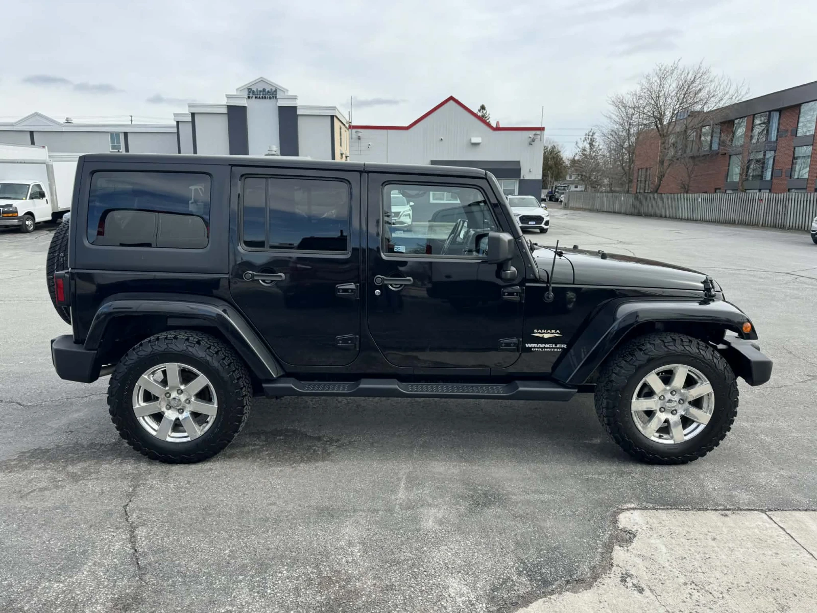 Jeep Wrangler UnlimitedSahara* �����������* 4�4* ����� ����* ��� | Mobile.bg � ����������� 4