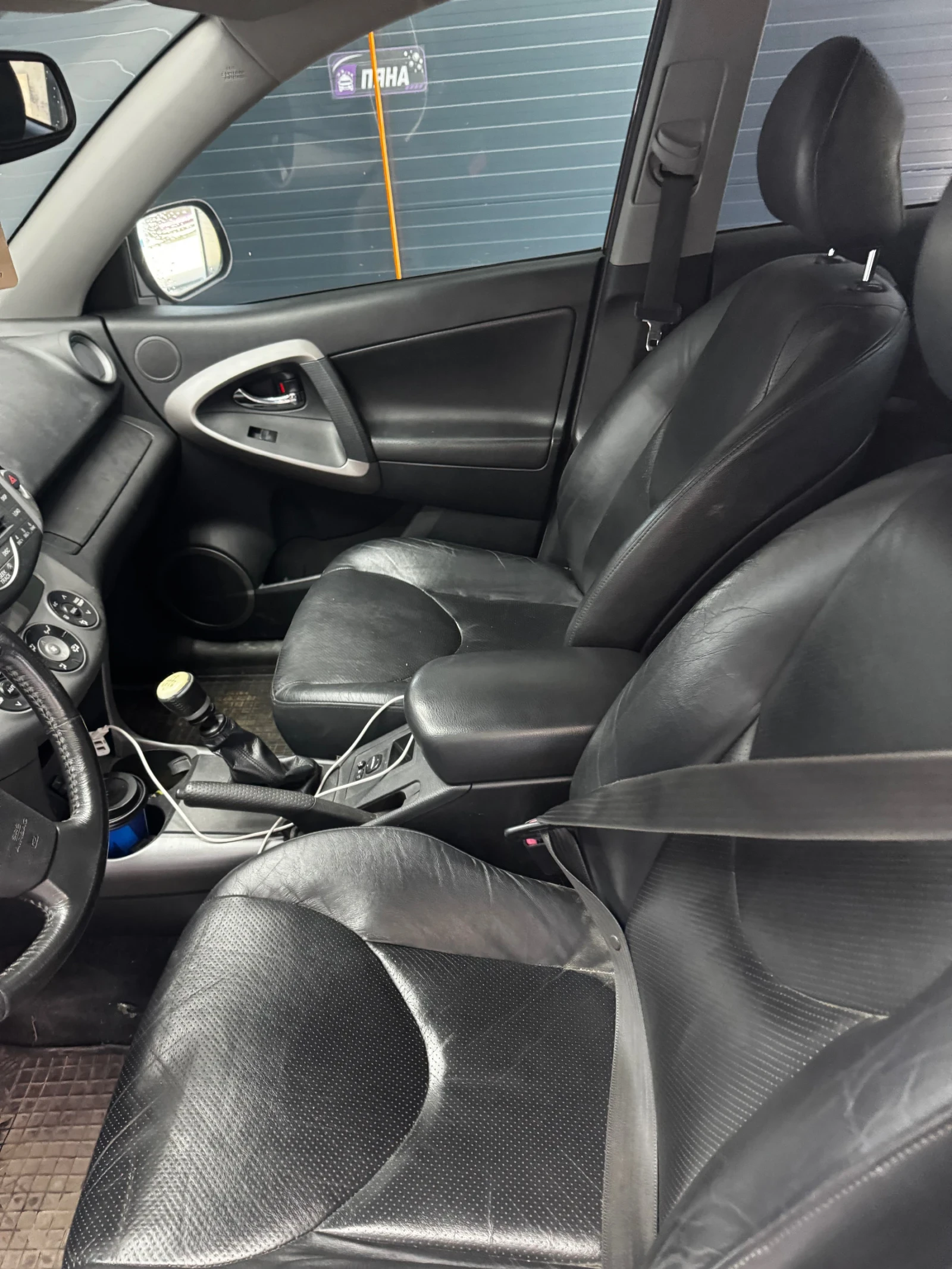 Toyota Rav4 2.2 D-CAT, снимка 7 - Автомобили и джипове - 55481139