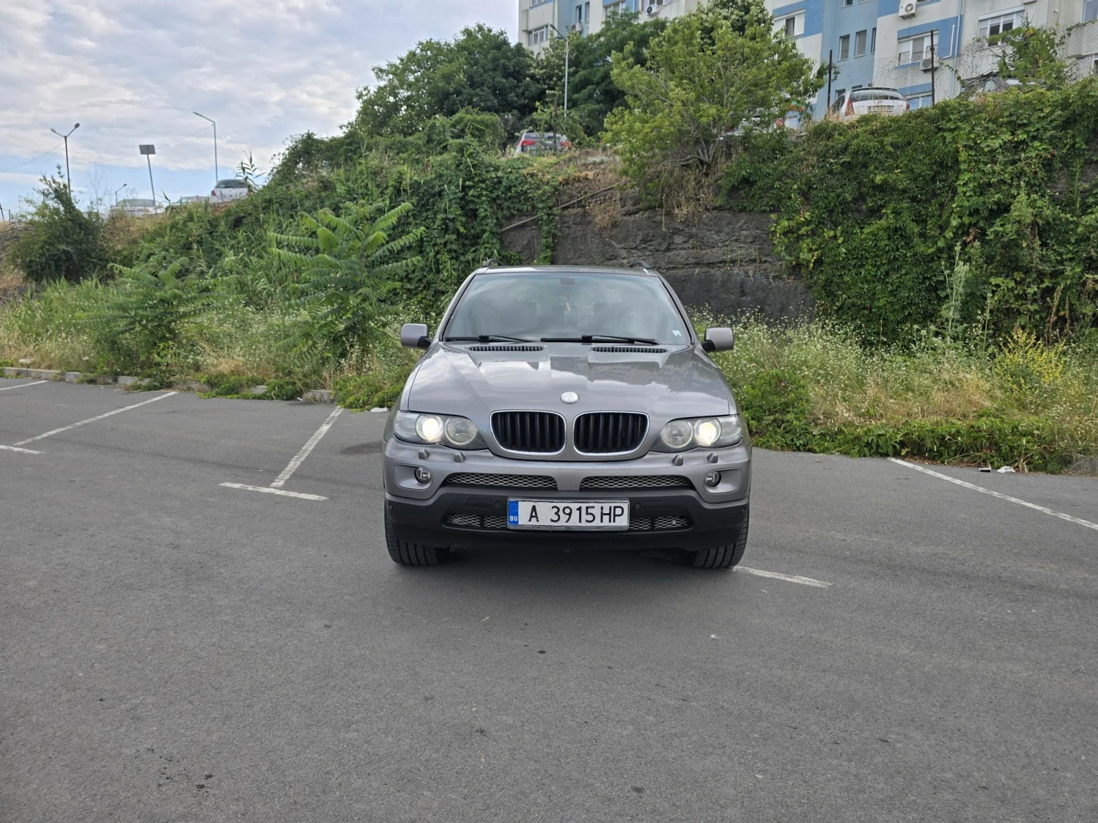 BMW X5 4.4