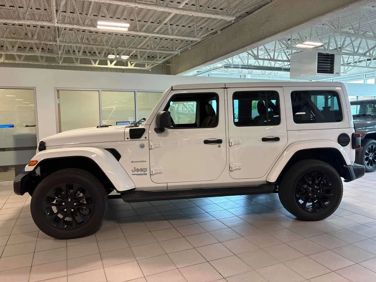 Jeep Wrangler * Unlimited Sahara * CARFAX * ���� �� �� | Mobile.bg � ����������� 2