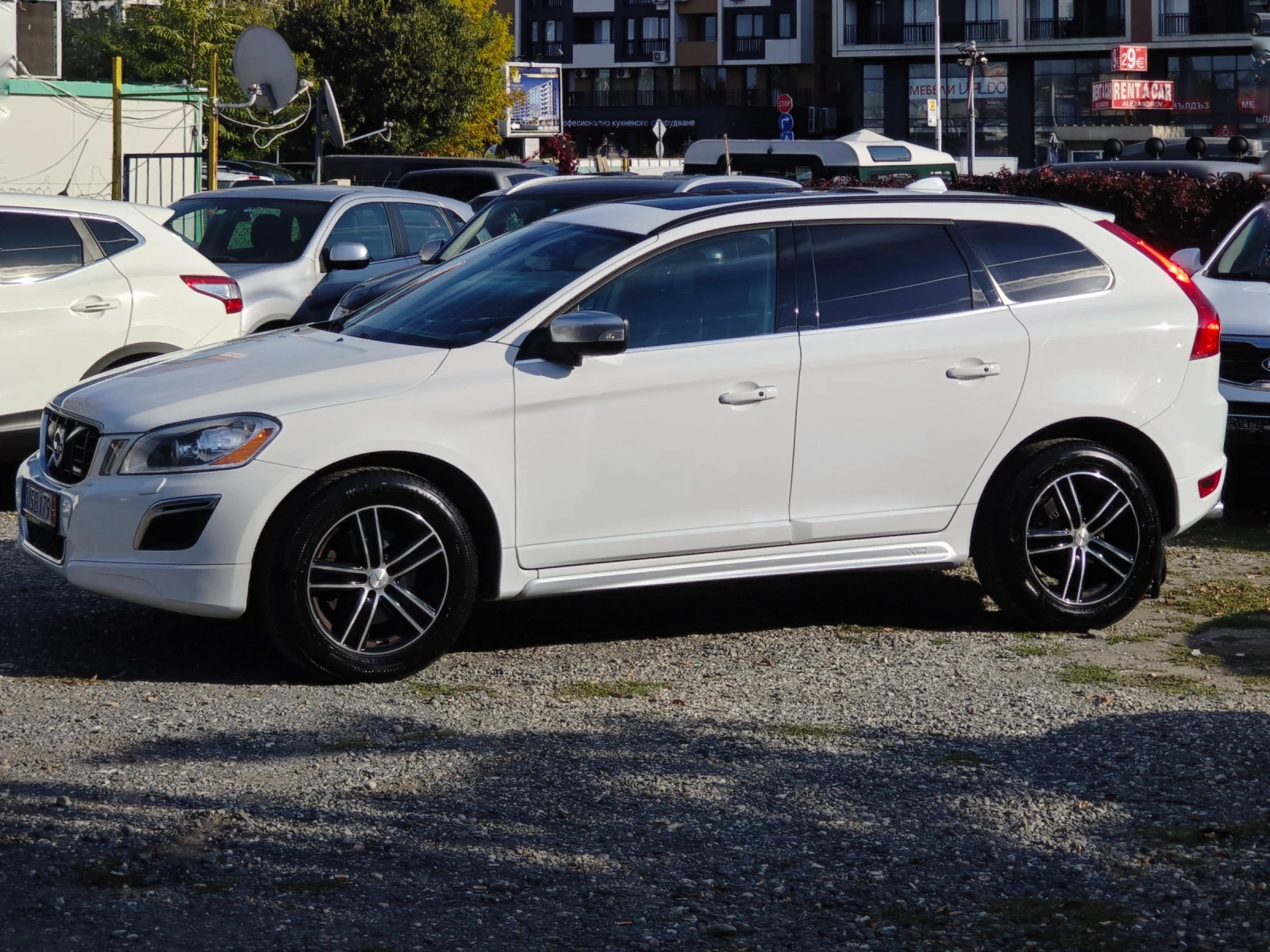 Volvo XC60 D5-205-R-Dizain, снимка 7 - Автомобили и джипове - 55857847