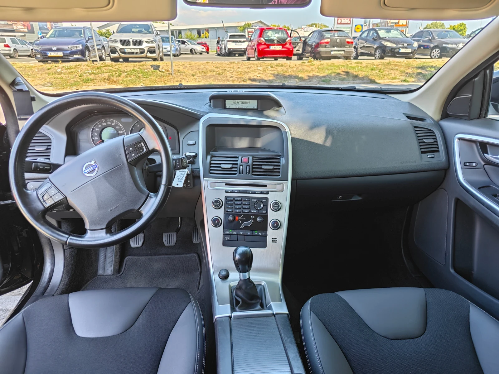Volvo XC60 D5-185, снимка 13 - Автомобили и джипове - 55857847
