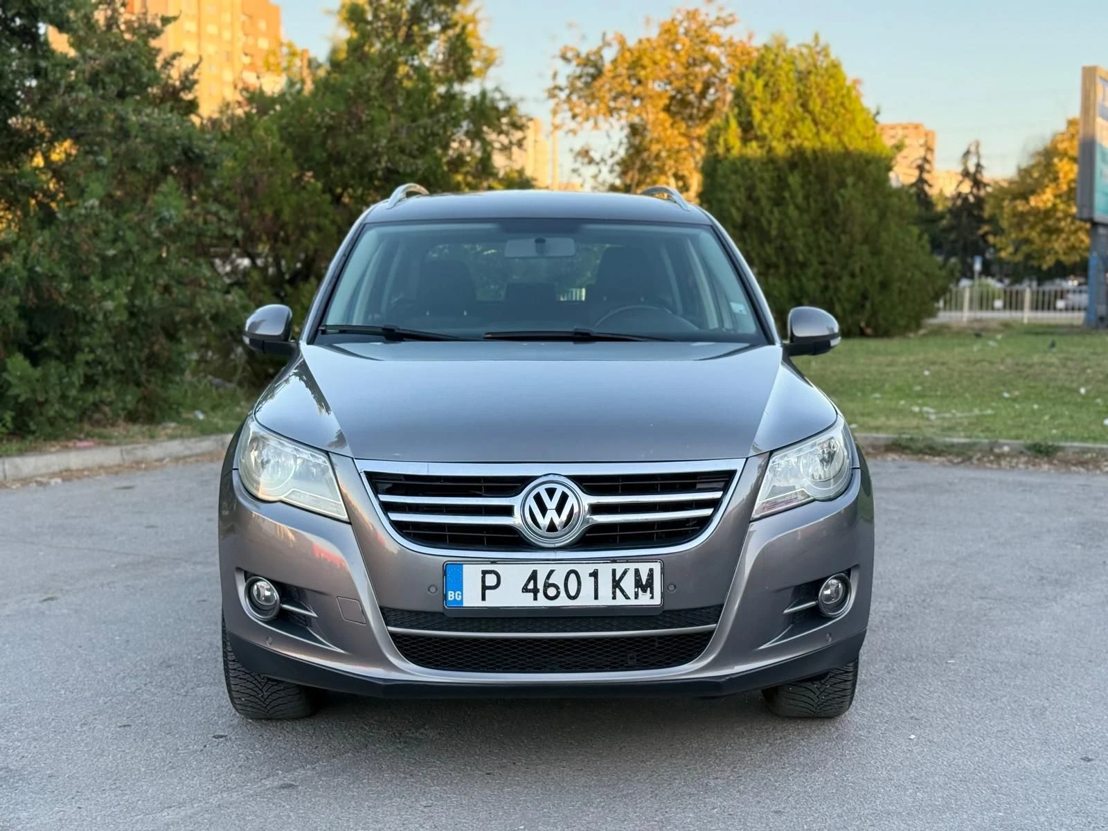 VW Tiguan 2.0TDI/DSG АВТОМАТ/ОБСЛУЖЕН/4 MOTION/SPORT, снимка 9 - Автомобили и джипове - 55963138