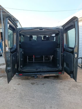 Opel Vivaro Пътнически, снимка 6