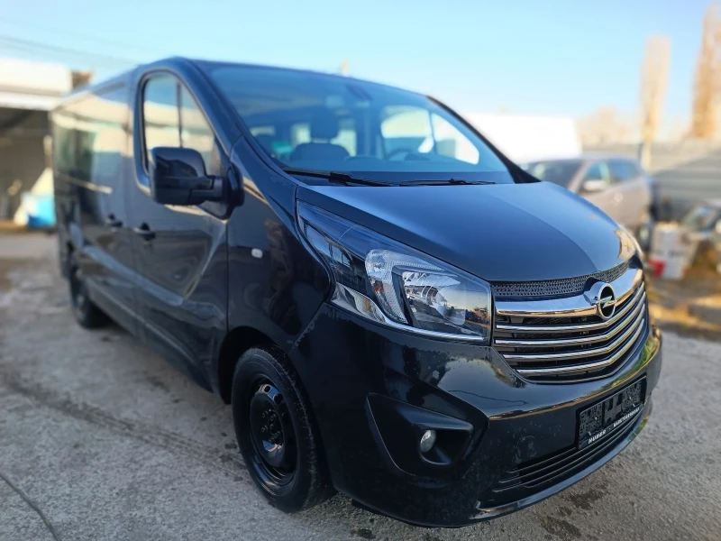 Opel Vivaro Пътнически, снимка 15 - Бусове и автобуси - 48132084