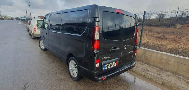 Opel Vivaro 9 местен  - макси база, снимка 4 - Бусове и автобуси - 48298680