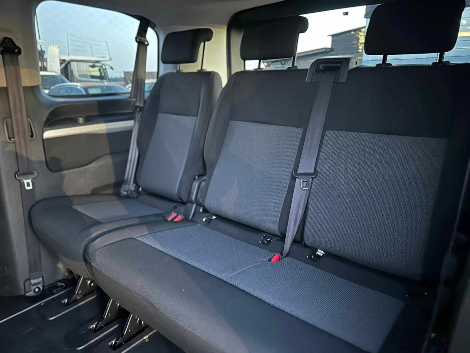 Toyota Proace / 8+ 1 / 75Kwh / TOP / | Mobile.bg � ����������� 10