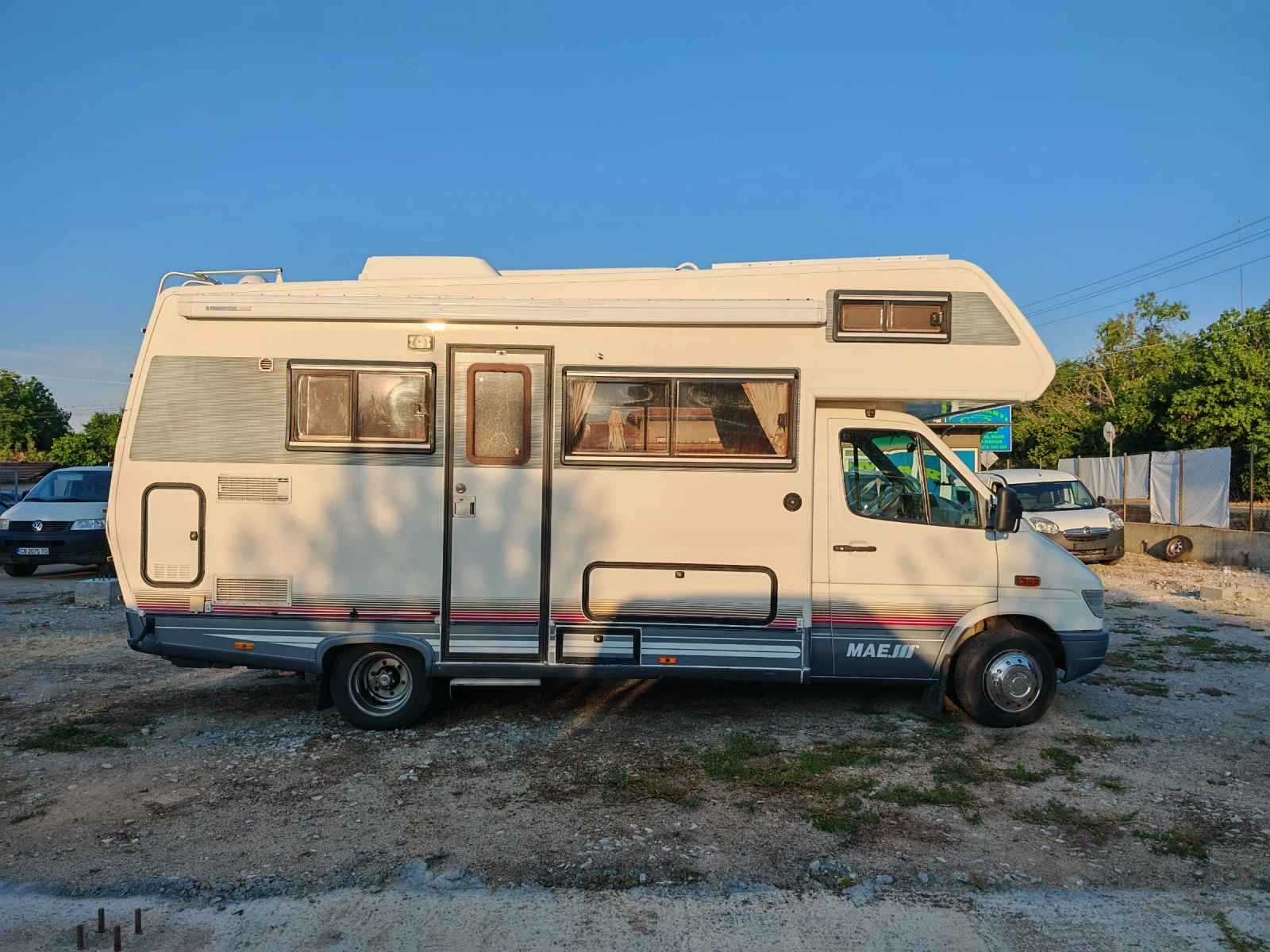 Mercedes-Benz Sprinter 2.9TDI КЕМПЕР , снимка 2 - Бусове и автобуси - 55072823