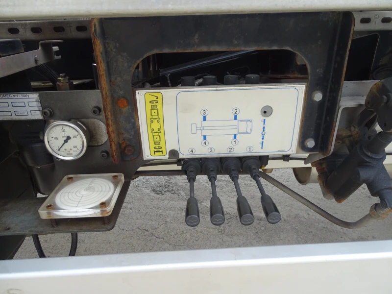 Автовишка Друга марка VW CRAFTER, снимка 15 - Индустриална техника - 51876174