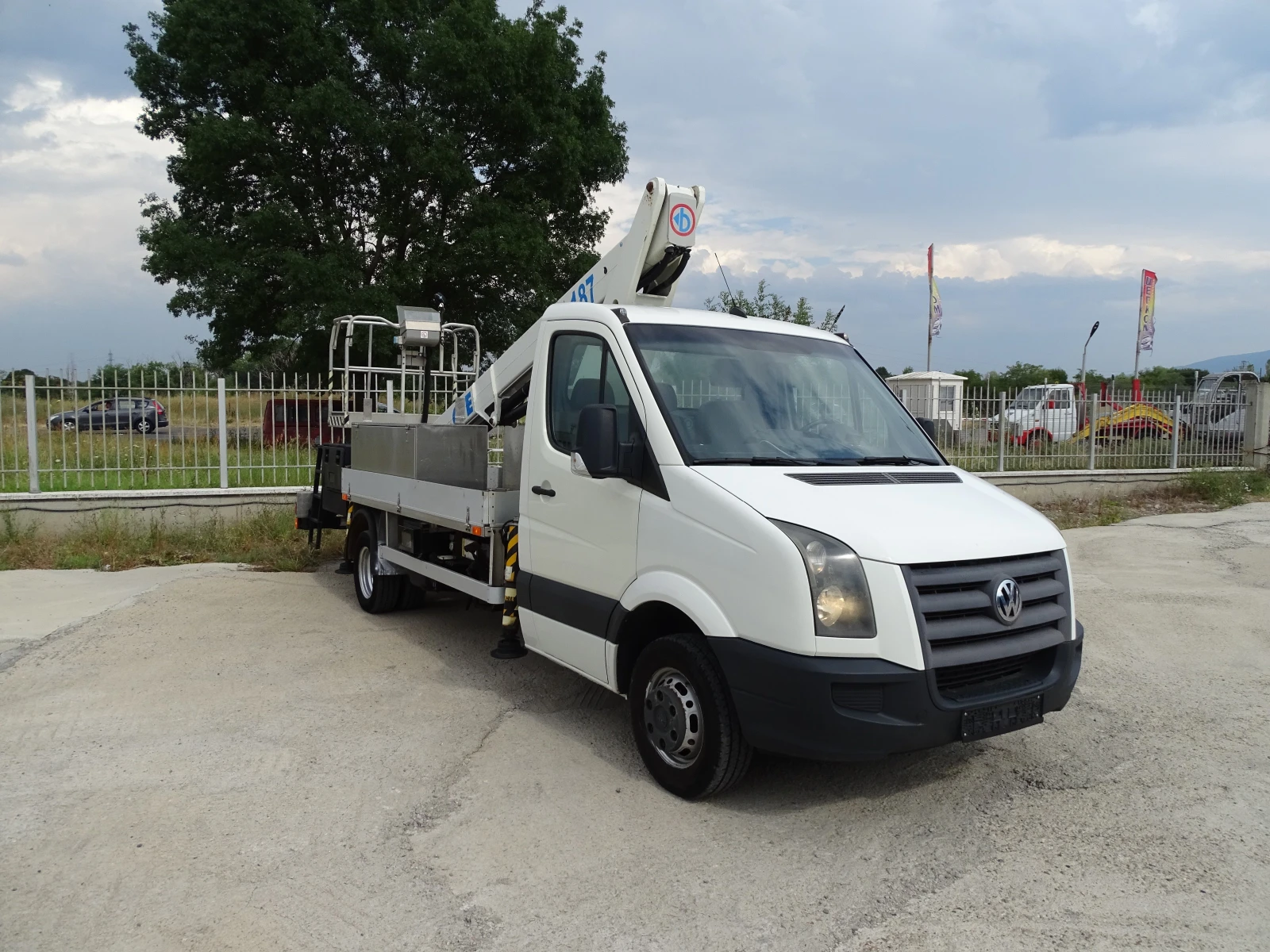 Автовишка Друга марка VW CRAFTER - изображение 4