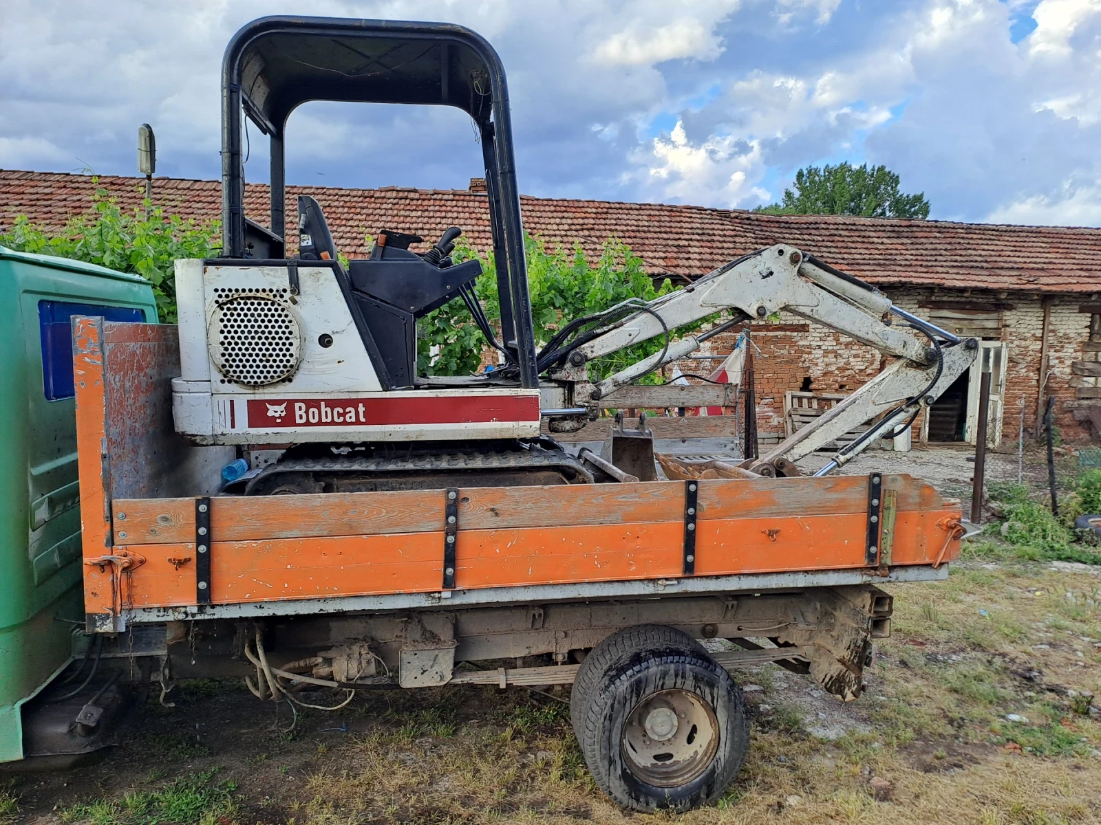 Багер Bobcat 320, снимка 3 - Индустриална техника - 54754440