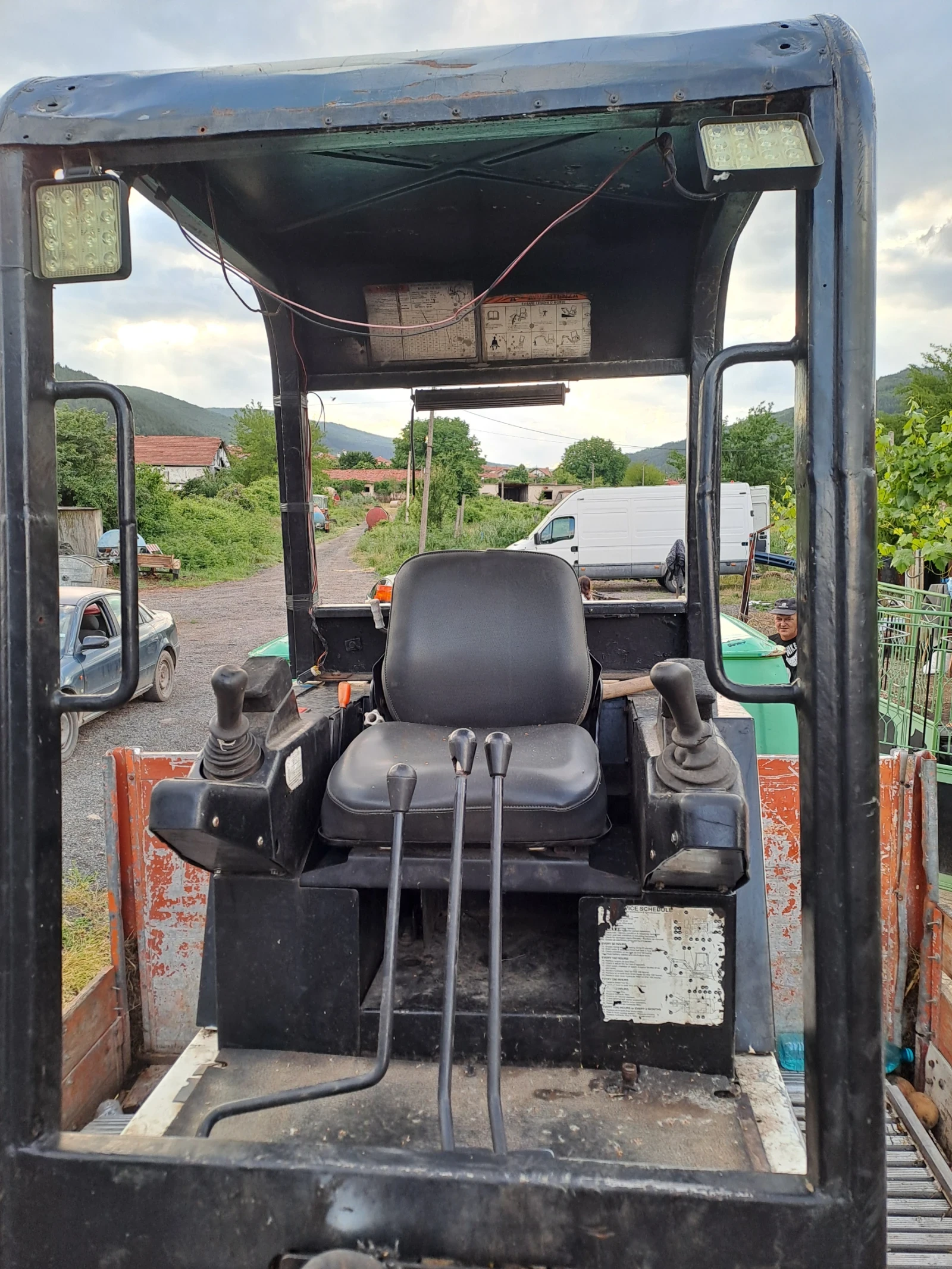 Багер Bobcat 320, снимка 8 - Индустриална техника - 54754440