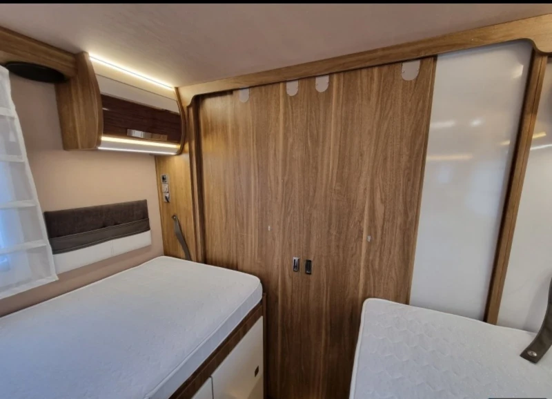 Кемпер Mobilvetta K-Yacht TKL 64 Зимен, снимка 8 - Каравани и кемпери - 51310679