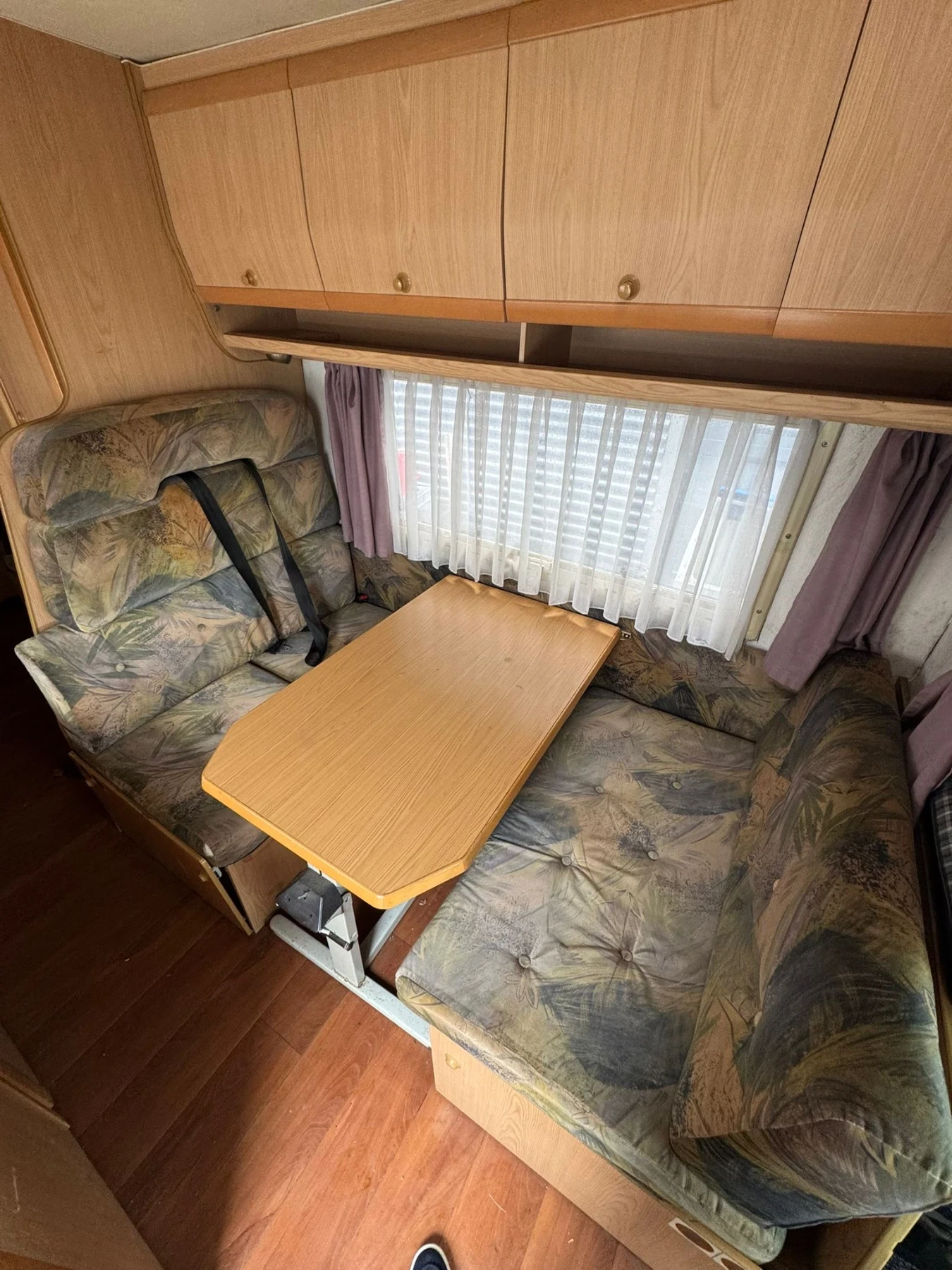 Кемпер Fendt Bond007, снимка 10 - Каравани и кемпери - 53837284