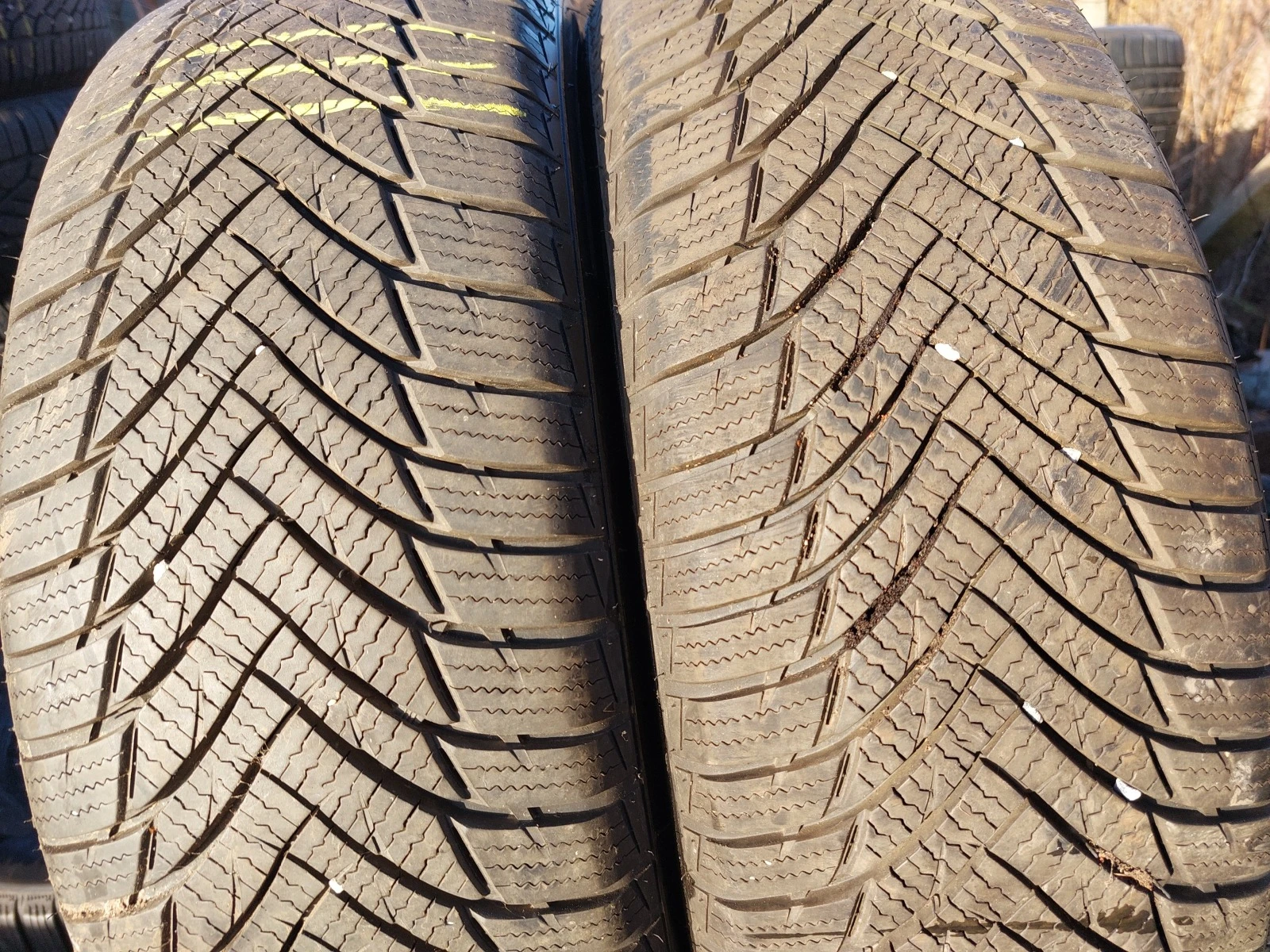 ���� 215/65R16 | Mobile.bg � ����������� 4