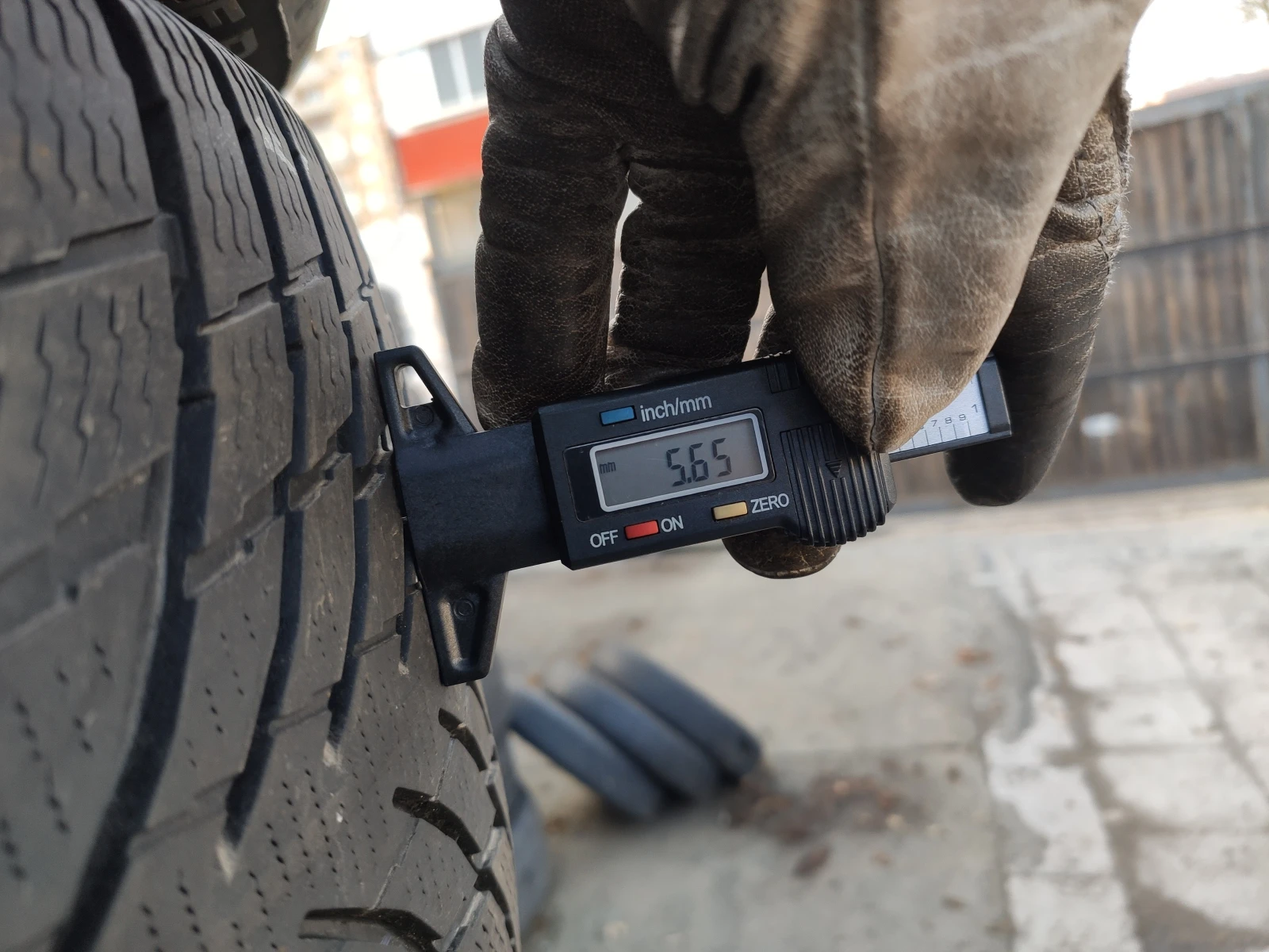  235/40R19 | Mobile.bg   7