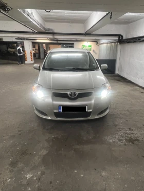 Toyota Auris, снимка 1