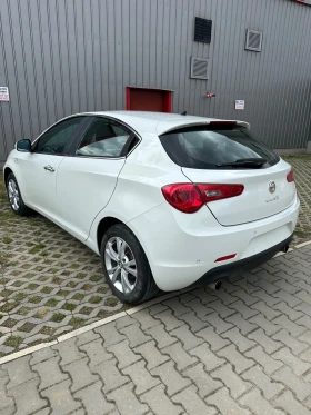 Alfa Romeo Giulietta | Mobile.bg    10