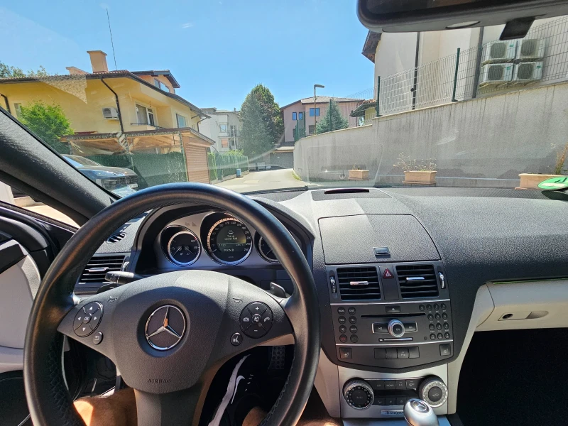 Mercedes-Benz C 220, снимка 13 - Автомобили и джипове - 47440156