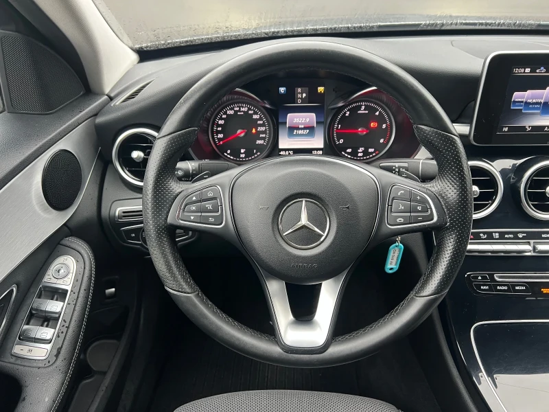 Mercedes-Benz C 220 CDI 4Matic, снимка 10 - Автомобили и джипове - 48175632