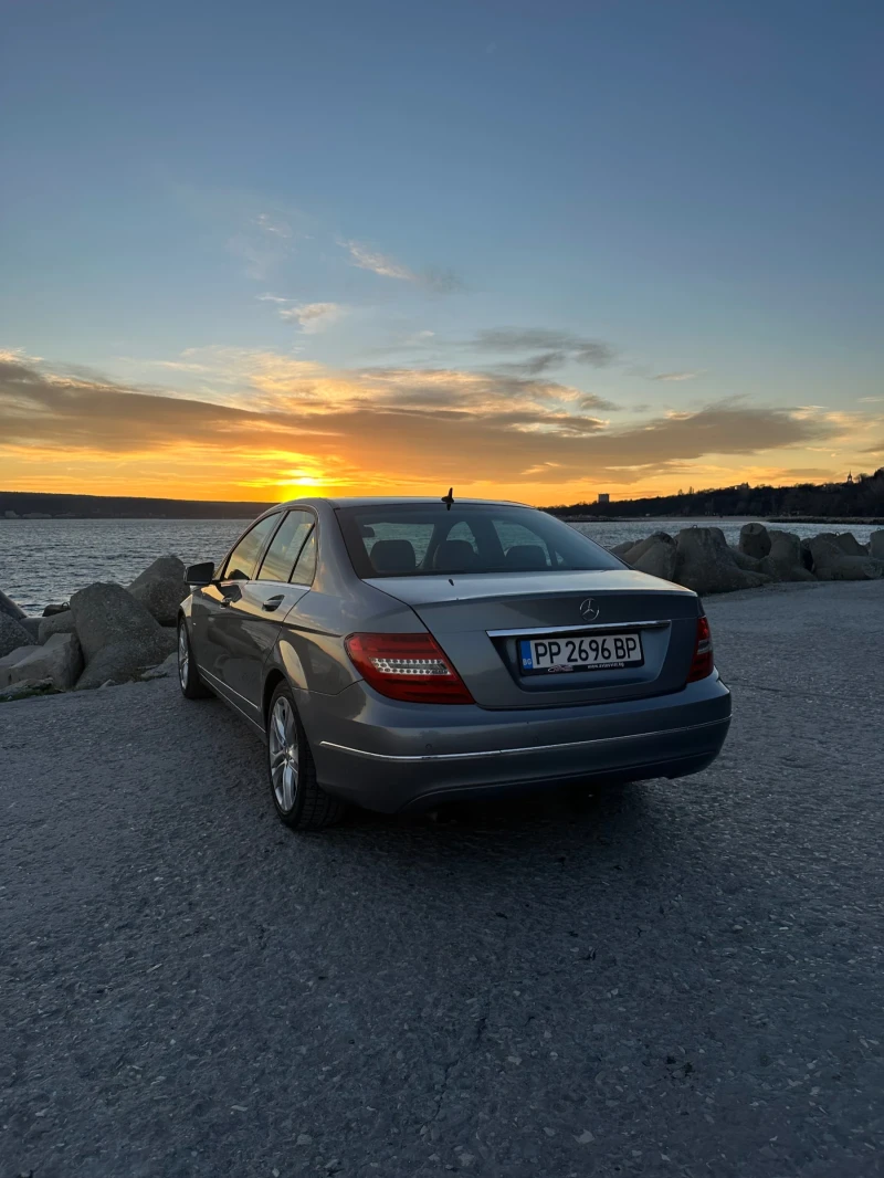 Mercedes-Benz C 200, снимка 5 - Автомобили и джипове - 48381796