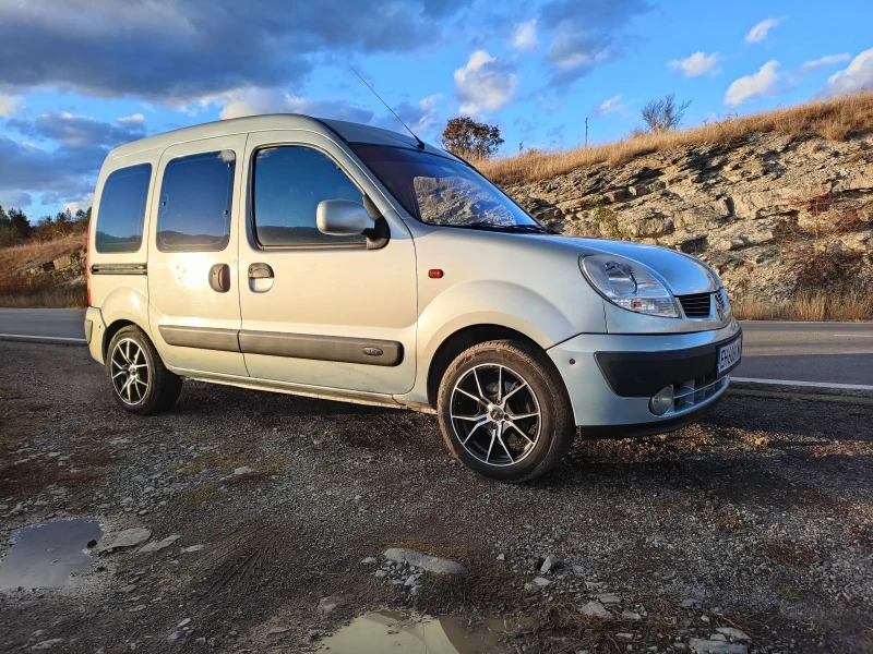 Renault Kangoo, снимка 3 - Автомобили и джипове - 48443934