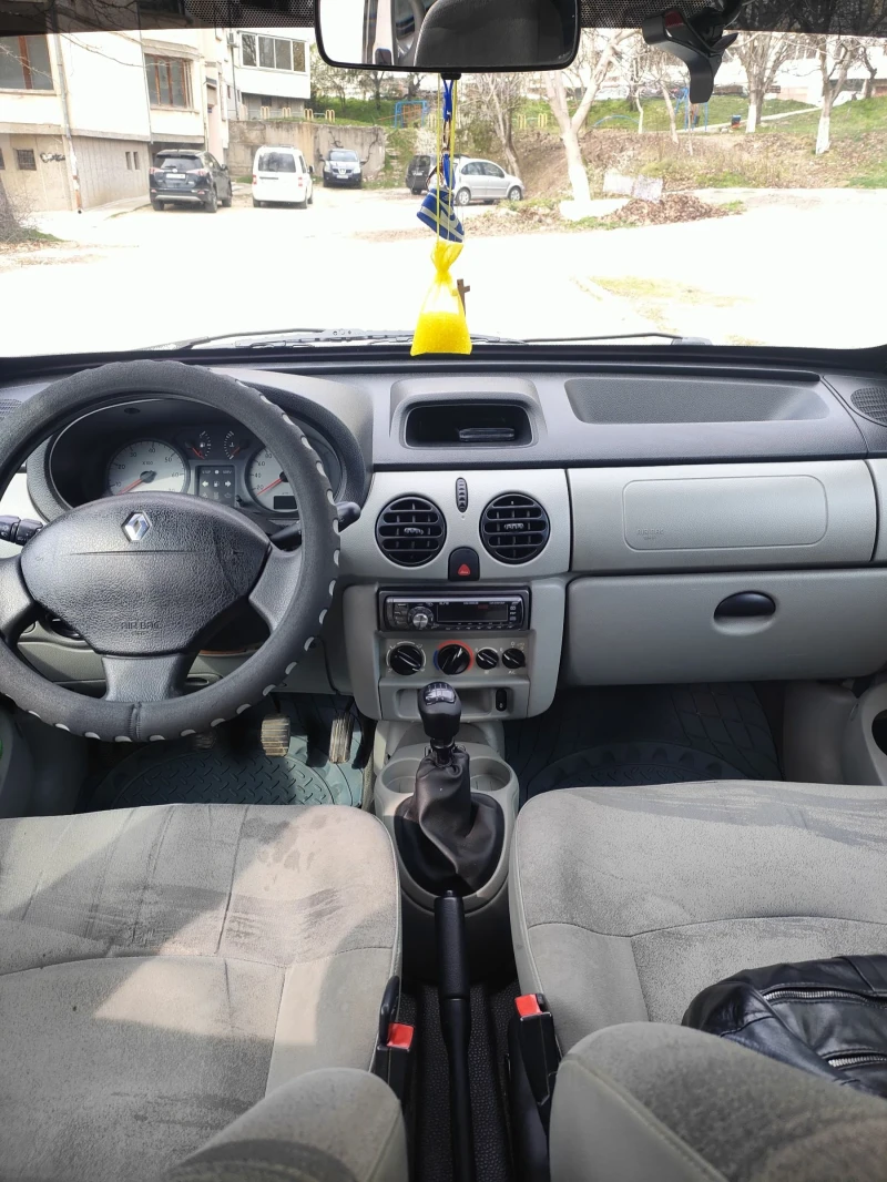 Renault Kangoo, снимка 12 - Автомобили и джипове - 48443934