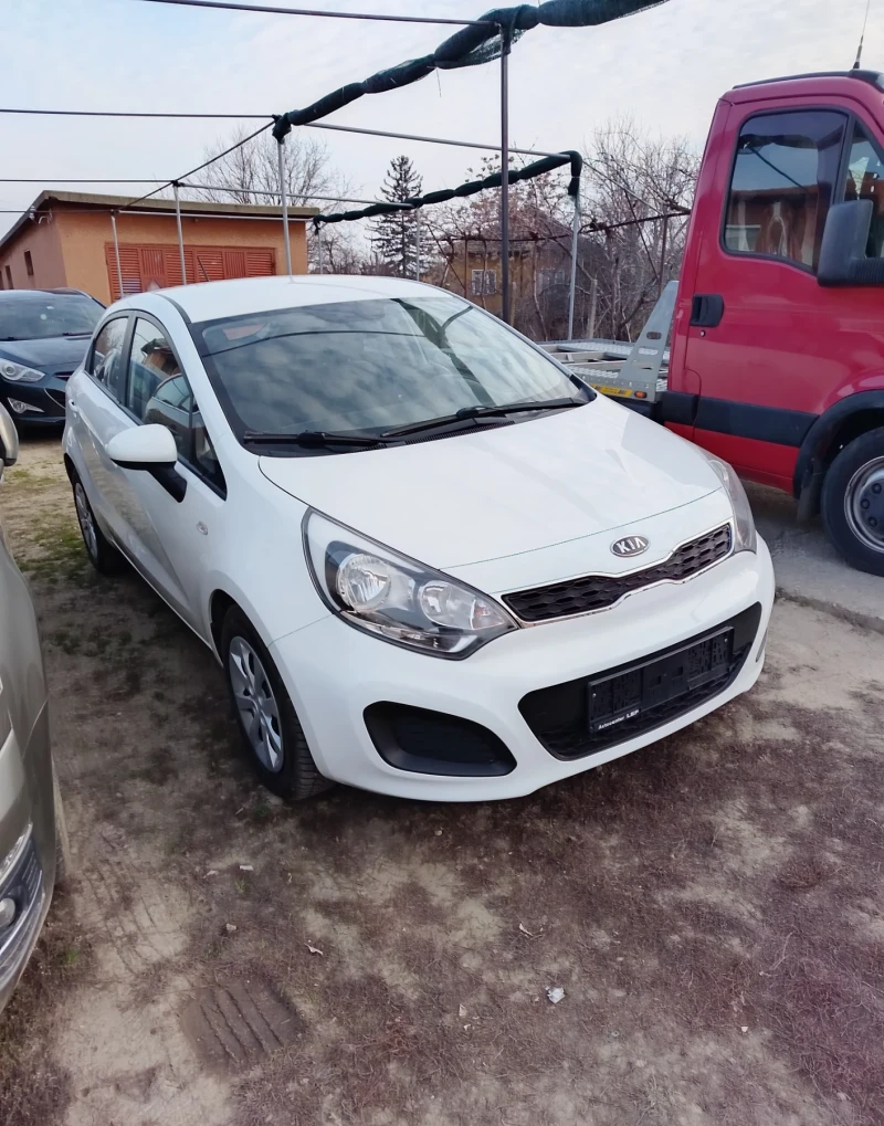 Kia Rio 1.2i, снимка 1 - Автомобили и джипове - 49104212